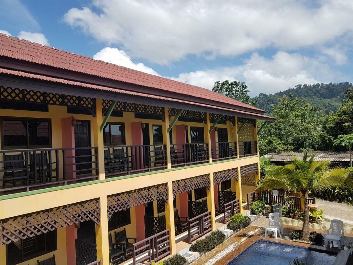 Hotel Fasai House By Paradee à Khao Lak Extérieur photo